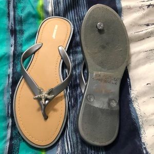 Joe Boxer Star Fish Flip Flops. Size 9/10